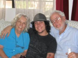 Syn_and_his_grandparents__large_msg_119379525991.jpg