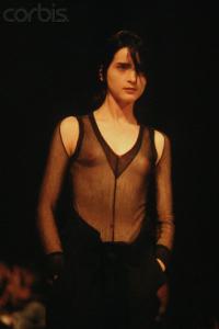 michelle_hicks_runway.jpg