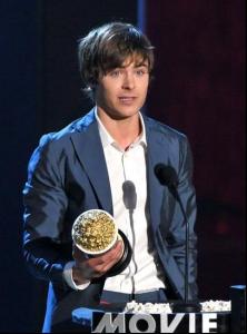 Zac_mtvmovieawards2.jpg