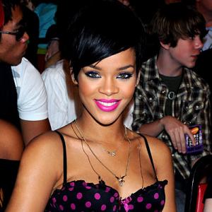 040108_rihanna_400x400.jpg