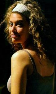 Angie7.jpg