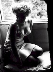 Marilyn_Monroe__481_.jpg
