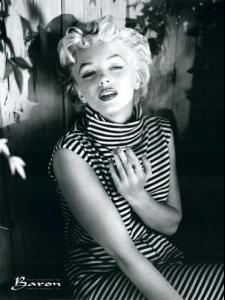 Marilyn_Monroe__403_.jpg