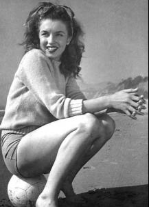 Marilyn_Monroe__571_.jpg