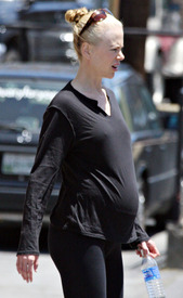 nicole-kidman-bump-678-10.jpg