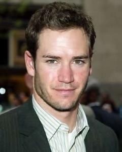 1188379443_mark_paul_gosselaar_as_rocket.jpg