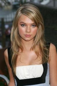 IndianaEvans_19.jpg