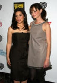 th_Celebutopia-Alexis_Bledel_and_America_Ferrera-Presentation_of_The_Big_Picture_808_during_ShoWest_2008-06.jpg