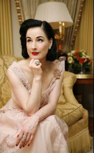 dita_von_teese_cointreau_4228_12.jpg
