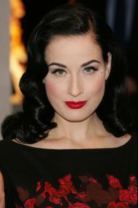 dita_von_teese_eve_m_a_c_aids_fund_celebration2.jpg