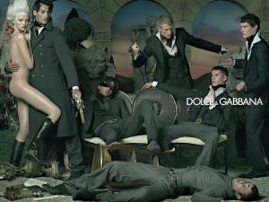 08749_dolcegabbanawinterfall2006nv03rp2.jpg_407lo.jpeg