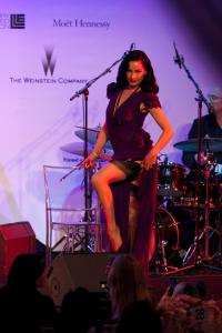 65827_Cannes2008_amfAR_auction_44_122_1174lo.jpg