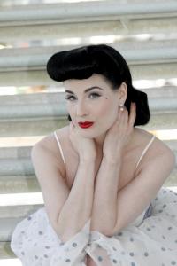 31450_DitavonTeesePhotoshootinSenigallia01_122_676lo.jpg