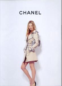 chanel_kate_M_ss2004_005.jpg