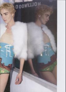 maria__Vogue_Jul06_by_Jeff_Burton_modernnight2.jpg