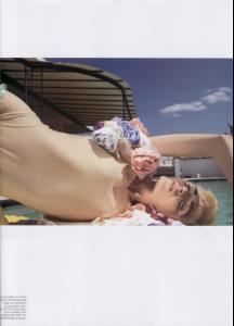 maria__Vogue_Jul06_by_Jeff_Burton_modernnight5.jpg