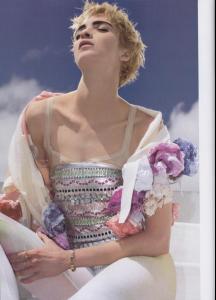 maria__Vogue_Jul06_by_Jeff_Burton_modernnight91.jpg