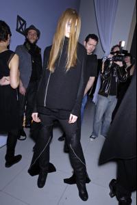 masha_Rick_Owens_FW08_9_backstage_HQ2.jpg