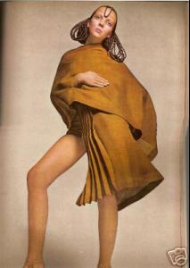 penelope_vogue_mar68_avedona3231dw6.jpg