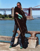 th_b7934f37976697.gif