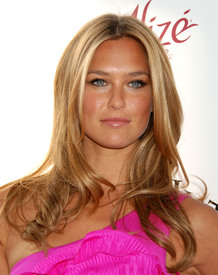 60238-bar-refaeli-2009-06-07-life6s-11th-annual-yo.jpg