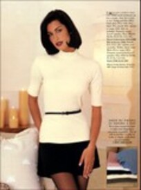 th__RS_VS_1995_FallPreview_071_YasmeenGhauri.jpg