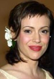 alyssa_milano_2002_GrammyAw1.jpg