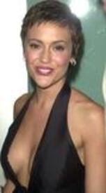 alyssa_milano_2003_DickieRoberts6.jpg