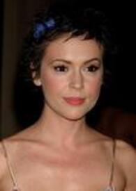 alyssa_milano_2003_UnicGoodwill4.jpg