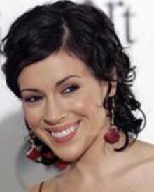 alyssa_milano_2004_RedParty1.jpg