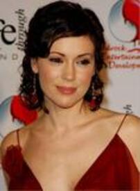 alyssa_milano_2004_RedParty13.jpg