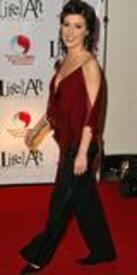alyssa_milano_2004_RedParty32.jpg