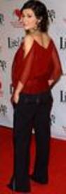 alyssa_milano_2004_RedParty34.jpg
