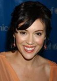 alyssa_milano_2004_UnicefTrOrTr1.jpg
