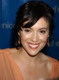 alyssa_milano_2004_UnicefTrOrTr2.jpg