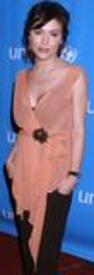 alyssa_milano_2004_UnicefTrOrTr14.jpg