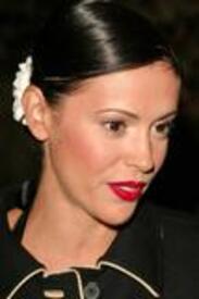 alyssa_milano_2004_YHRockVote1.jpg