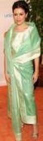 alyssa_milano_2005_Bangladesh9.jpg