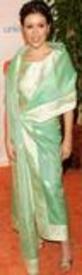 alyssa_milano_2005_Bangladesh11.jpg