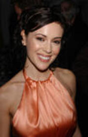 alyssa_milano_2005_BaseFounDin5.jpg