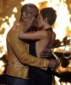 Celebutopia-Halle_Berry-Spike_TV_Guys_Choice_awards_show-02.jpg