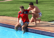 th_b6c57738118191.gif