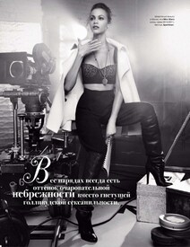 septimiu29_ZoeSaldana_TatlerRussia_June20103.jpg