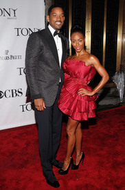 celebrity_paradise.com_TheElder_JadaPinkettSmith2010_06_13_64thTonyAwardsinNY4.jpg