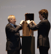 th_8b3a5582931952.gif