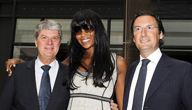 Naomi Campbell Loves Soccer and Louis Vuitton_19.jpg