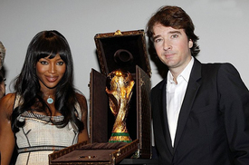 Naomi Campbell Loves Soccer and Louis Vuitton_21.jpg