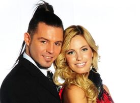 Bailando2011FotoOficial03.jpg