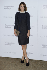 43024_Preppie_Alexa_Chung_at_Burberry_Serpentine_Summer_party_2011_3_122_541lo.jpg