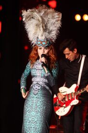 02469_Tikipeter_Paloma_Faith_Keep_A_Child_Alive_Ball_020_123_48lo.jpg